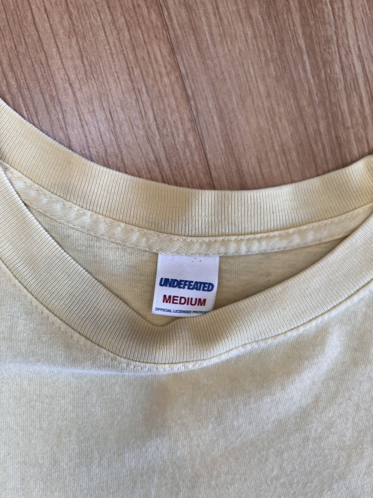Undefeated cream-colored Undefeated basketball Size US M / EU 48-50 / 2 - 8 Thumbnail
