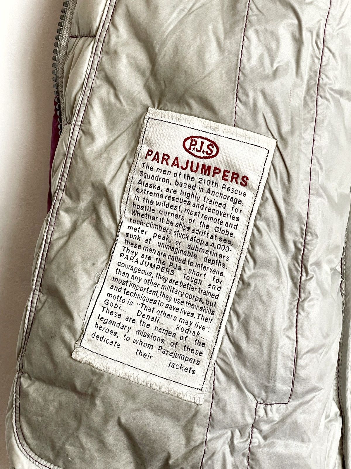 Parajumpers Parajumpers Women’s Lightweight Down Jacket XS Gorpcore Size XS / US 0-2 / IT 36-38 - 12 Thumbnail