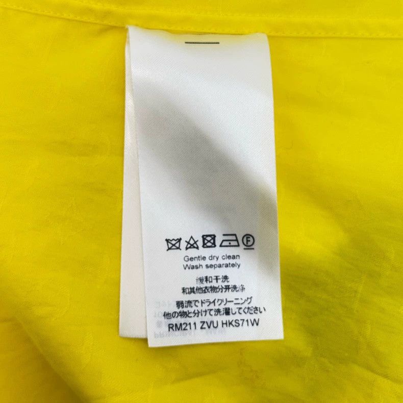 Louis Vuitton Louis Vuitton Yellow full logo shirt 2505-Nextarrow Size US S / EU 44-46 / 1 - 6 Thumbnail