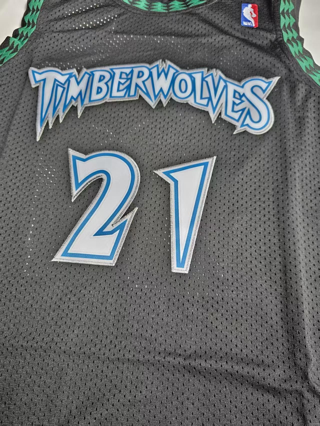 NBA Minnesota Timberwolves Kevin Garnett Jersey Black Size US XL / EU 56 / 4 - 3 Thumbnail