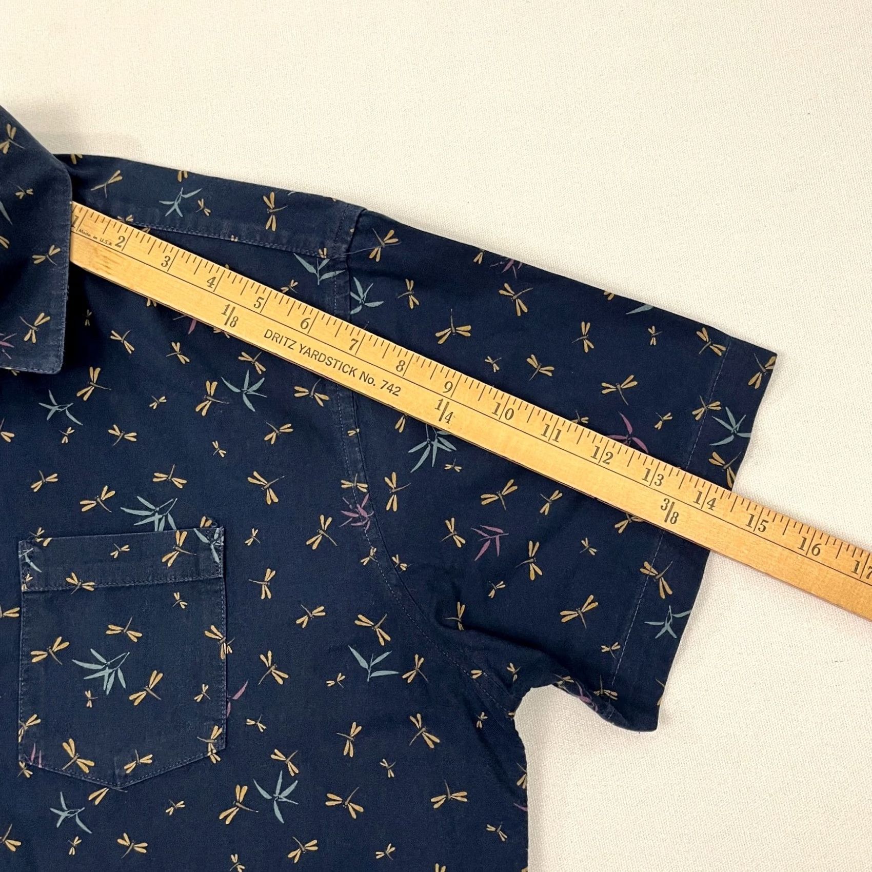 Vintage Blade + Blue USA Shirt Mens L Button-Up Short Sleeve Cam Blue Butterfly Print Preppy S/S Size US L / EU 52-54 / 3 - 6 Thumbnail