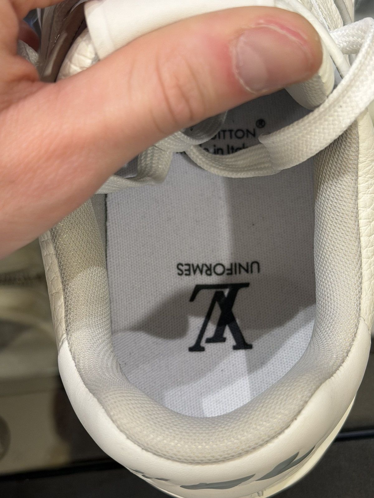 Louis Vuitton Louis Vuitton Leather Trainer Sneakers - White Size US 5.5 / EU 38 - 8 Thumbnail