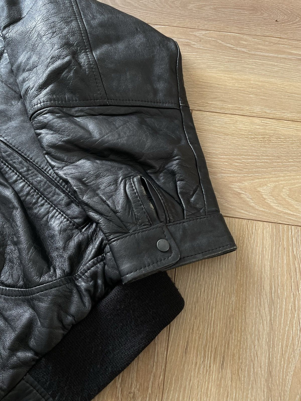 Vintage Vintage Y2k Black Leather Oversize Bomber Jacket Avant Garde Size US L / EU 52-54 / 3 - 5 Thumbnail