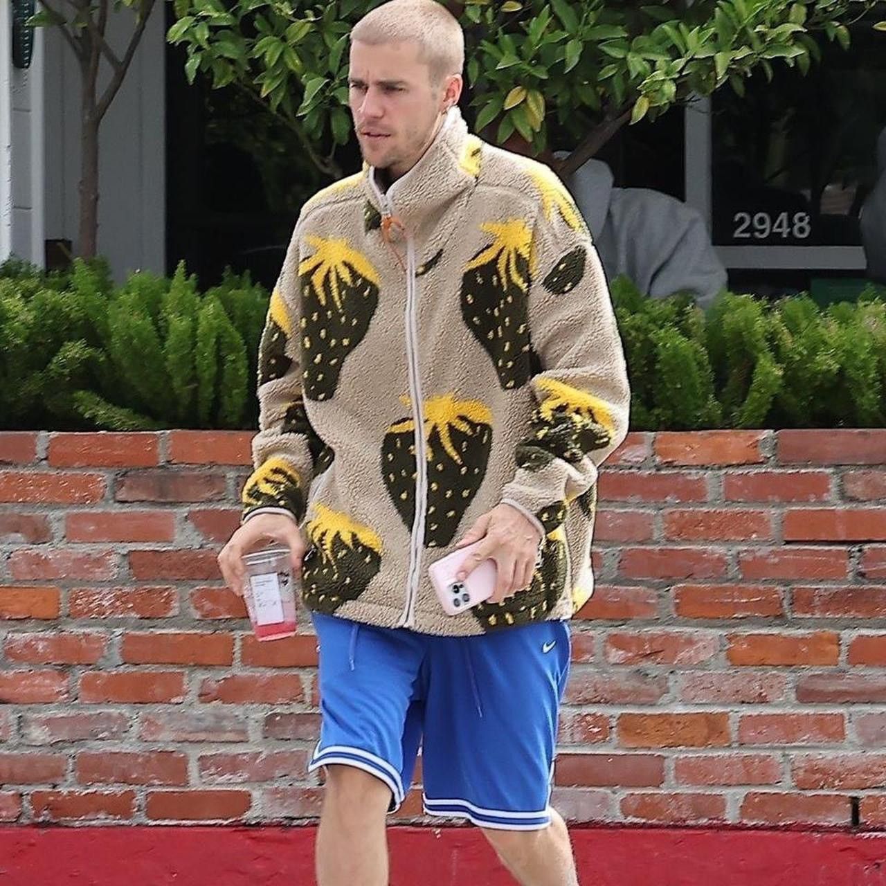 JW Anderson Strawberry Fleece Jacket Size XL Size US XL / EU 56 / 4 - 4 Thumbnail