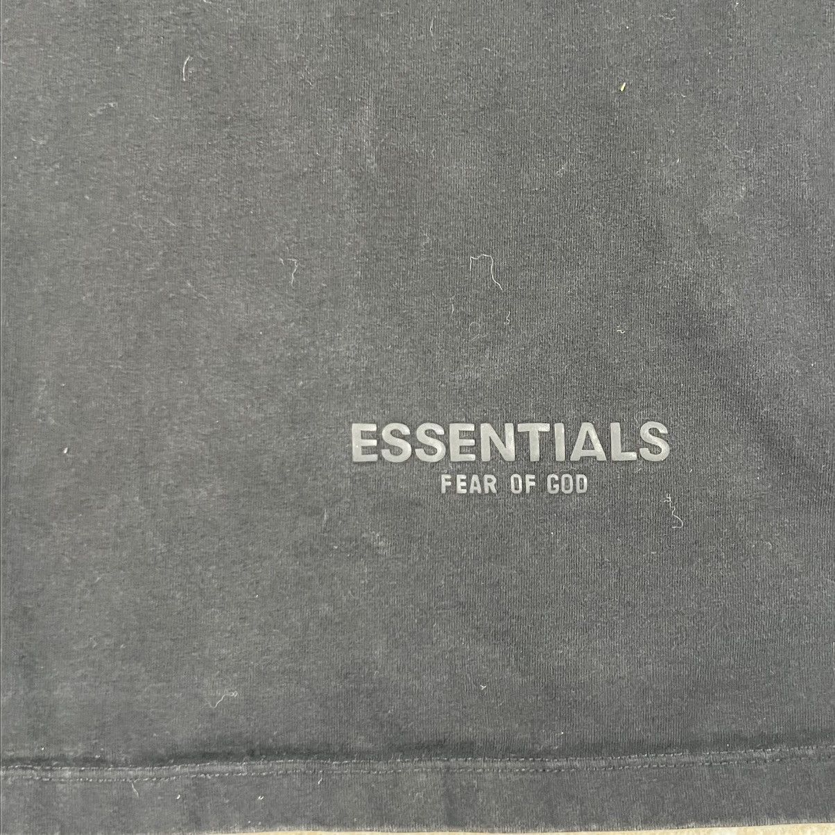 Fear of God Fear of God Essentials Los Angeles Reflective Logo T-shirt Size US L / EU 52-54 / 3 - 4 Thumbnail