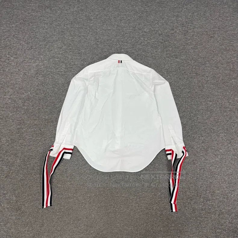Thom Browne Thom Browne White sleeve cuff striped long-sleeve shirt Size US XXS / EU 40 - 2 Thumbnail