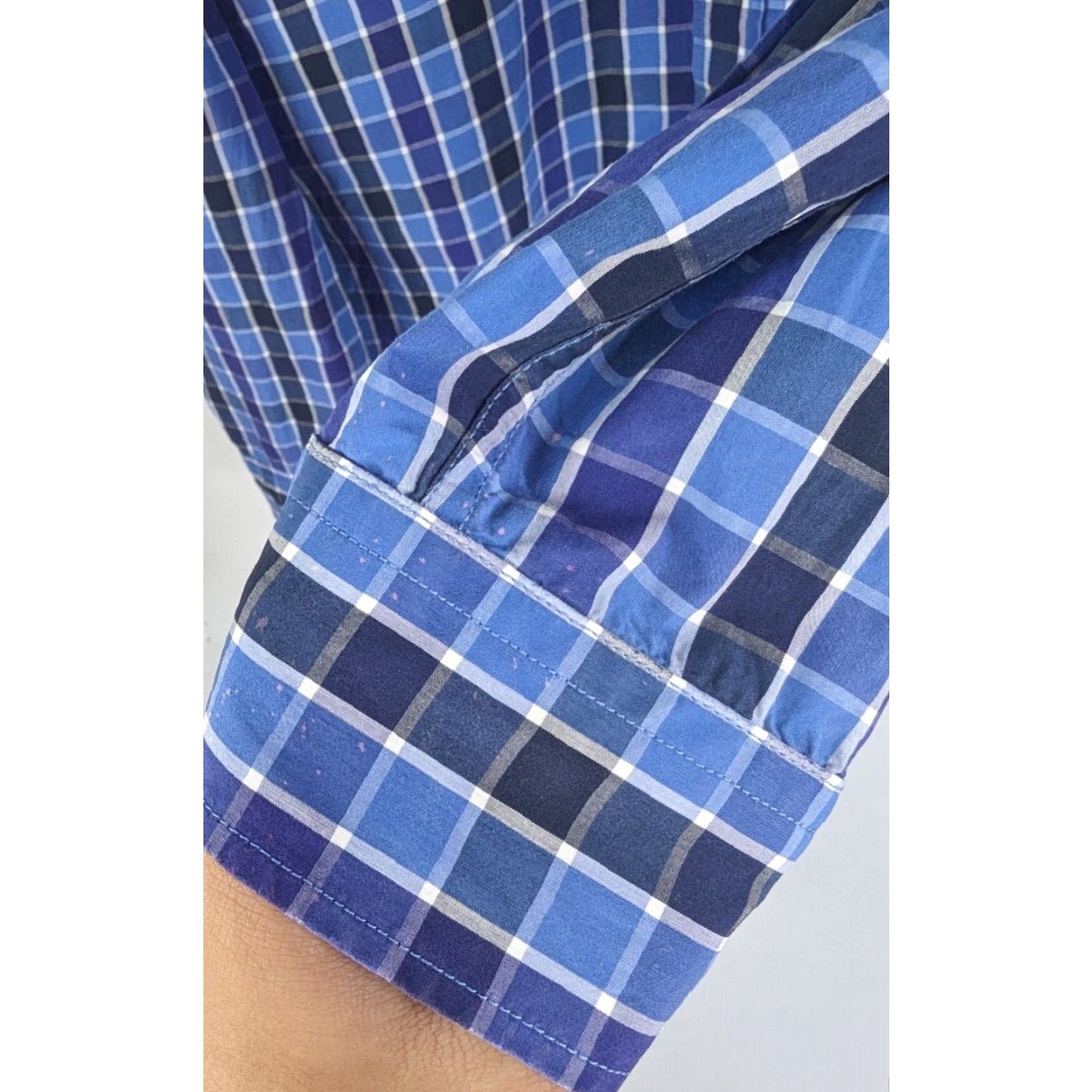 Banana Republic VINTAGE: No Banana Republic Soft Wash Slim Fit Button Shirt Mens XL Blue Plaid (Defect) Button-Up Shirt Mens XL Blue Plaid N/A Size US XL / EU 56 / 4 - 5 Thumbnail