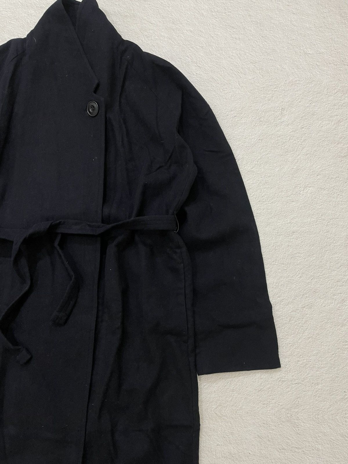 Maison Margiela 2000s Japan Lemaire Black Wool Wrap Coat Belted Overcoat y2k Size US XXL / EU 58 / 5 - 2 Thumbnail