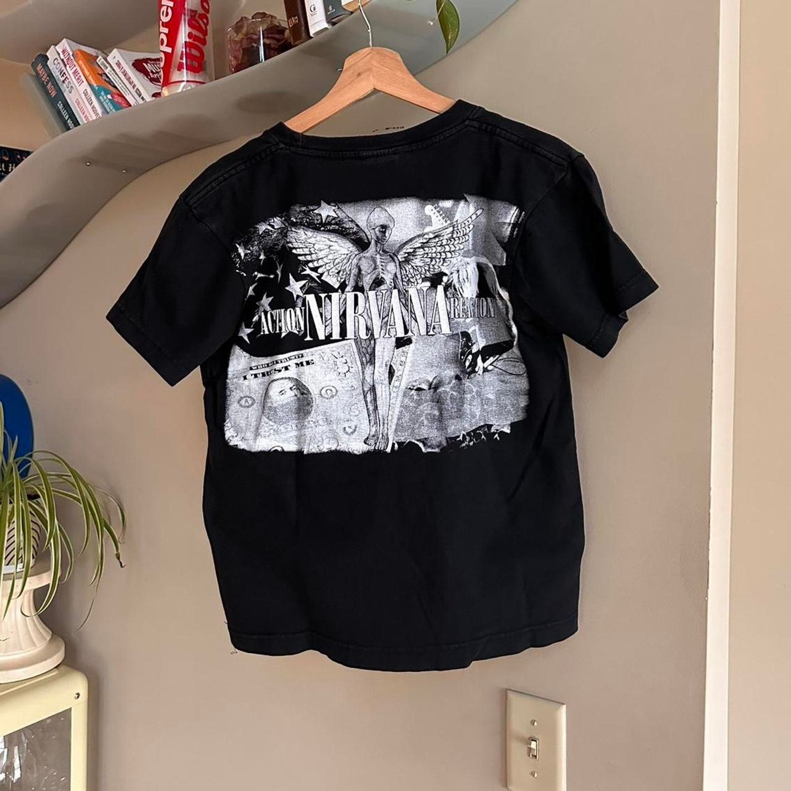 Band Tees × Nirvana Vintage Y2K Nirvana Band Shirt Size US S / EU 44-46 / 1 - 4 Thumbnail