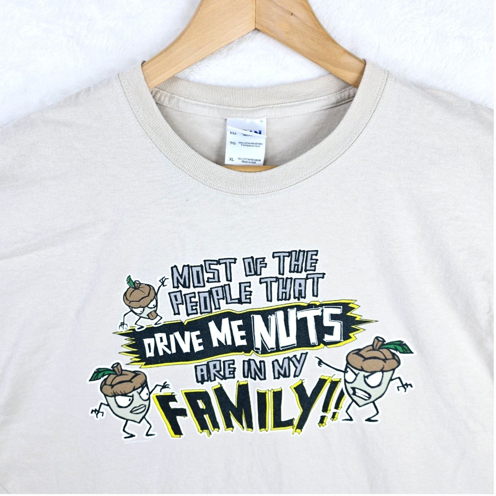 Gildan The People That Drive Me Nuts Are In My Family Shirt Medium Size US XL / EU 56 / 4 - 1 Thumbnail