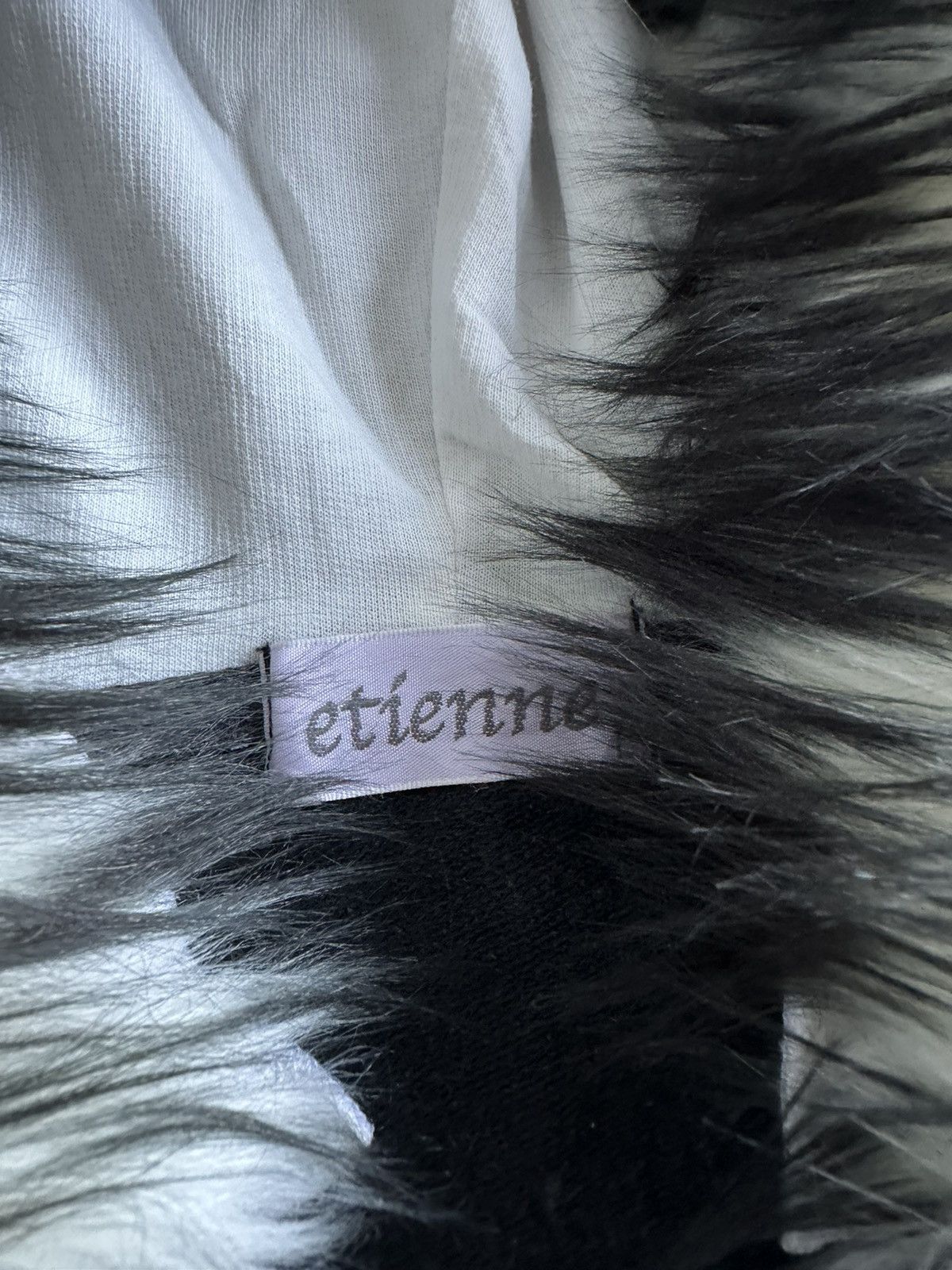Beauty Beast ETIENNE BLACK AND WHITE Zip Fur HOODIE IFSIX LGB STYLE Size US M / EU 48-50 / 2 - 7 Thumbnail