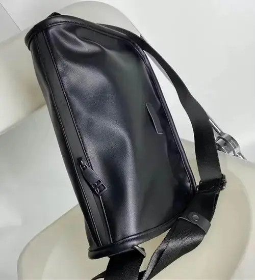 Hypebeast Fashion y2k faux leather shoulder bag messenger bag Size ONE SIZE - 4 Thumbnail