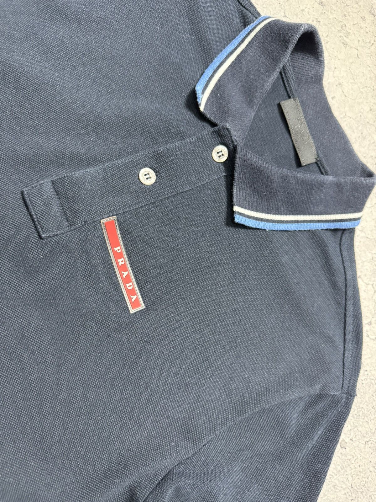 Prada Prada Red Tab Polo Shirt Luxury Vintage Size US M / EU 48-50 / 2 - 6 Thumbnail