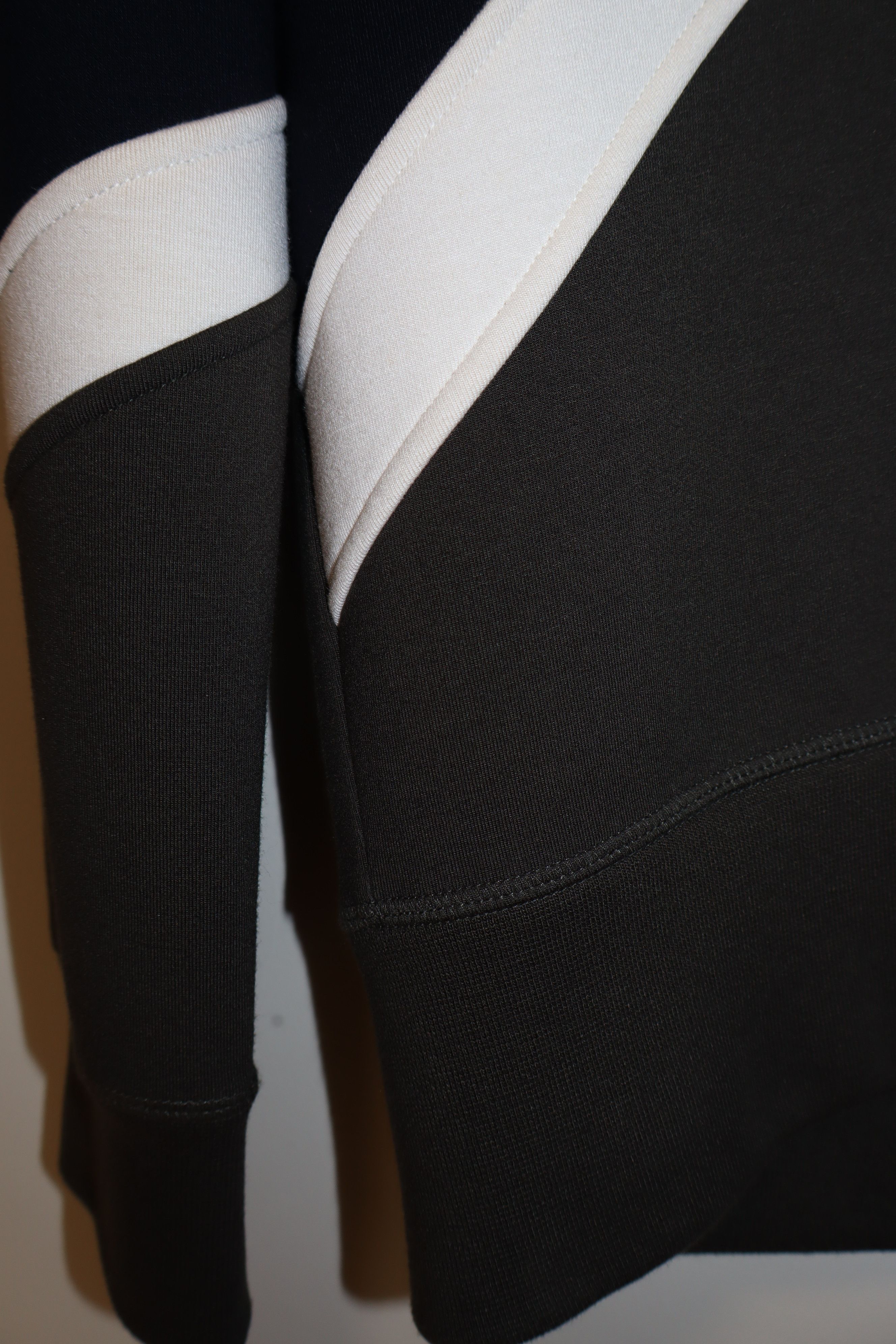 Neil Barrett Modernist neoprene sweatshirt Size US XS / EU 42 / 0 - 4 Thumbnail