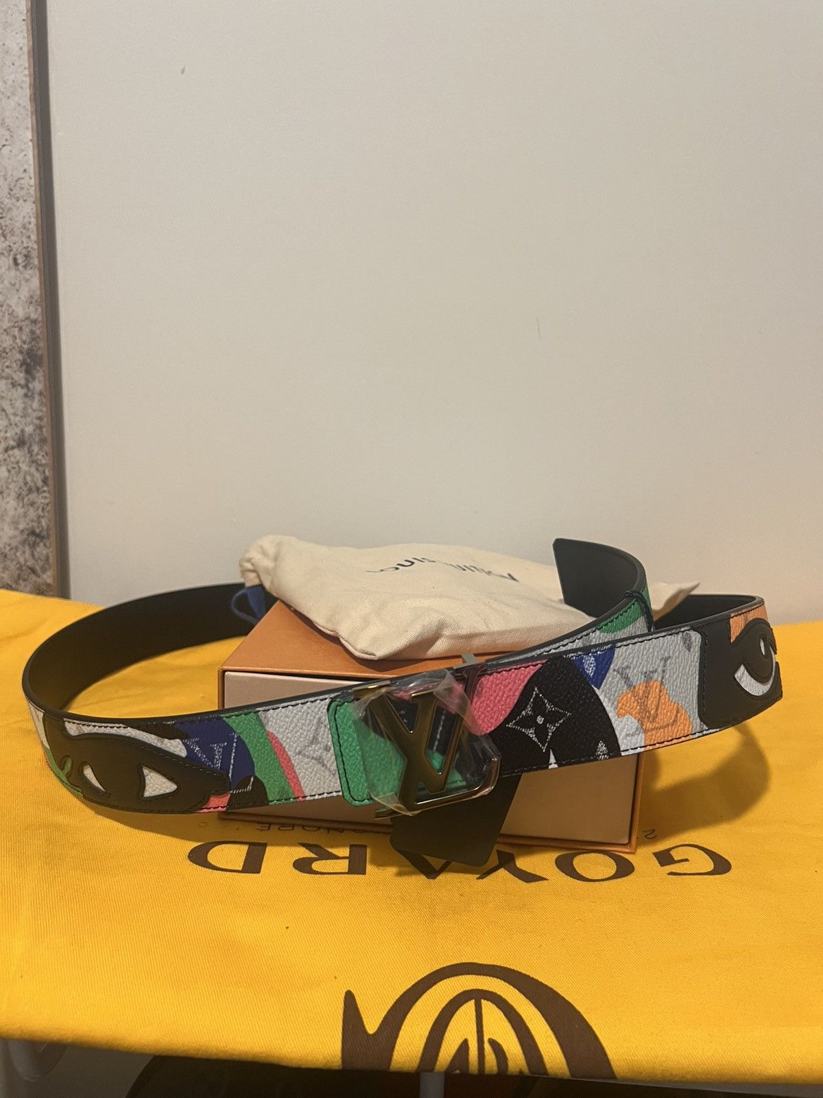 Louis Vuitton Louis Vuitton LV Kid Super Reversible Belt Size 44 - 6 Thumbnail