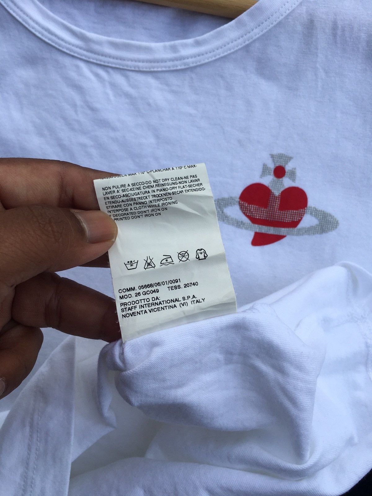 Vivienne Westwood Rare Vintage Vivienne Westwood Logo Tshirt Size S / US 4 / IT 40 - 15 Thumbnail