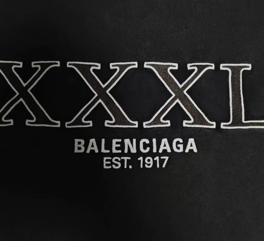 Balenciaga Balenciaga23ss XXXL round neck embroidered lon2412-Nextarrow Size US L / EU 52-54 / 3 - 3 Thumbnail