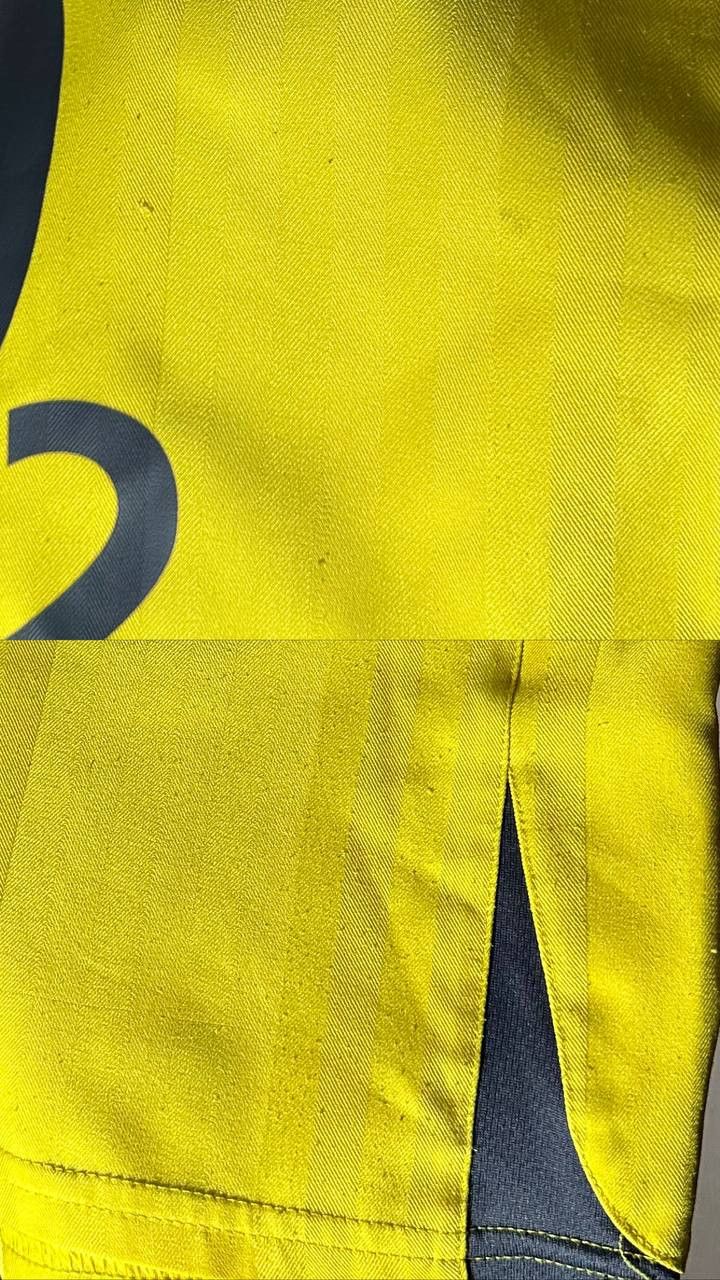Nike Arsenal 2005 - 2006 Away football shirt Jersey Nike soccer Size US S / EU 44-46 / 1 - 8 Thumbnail