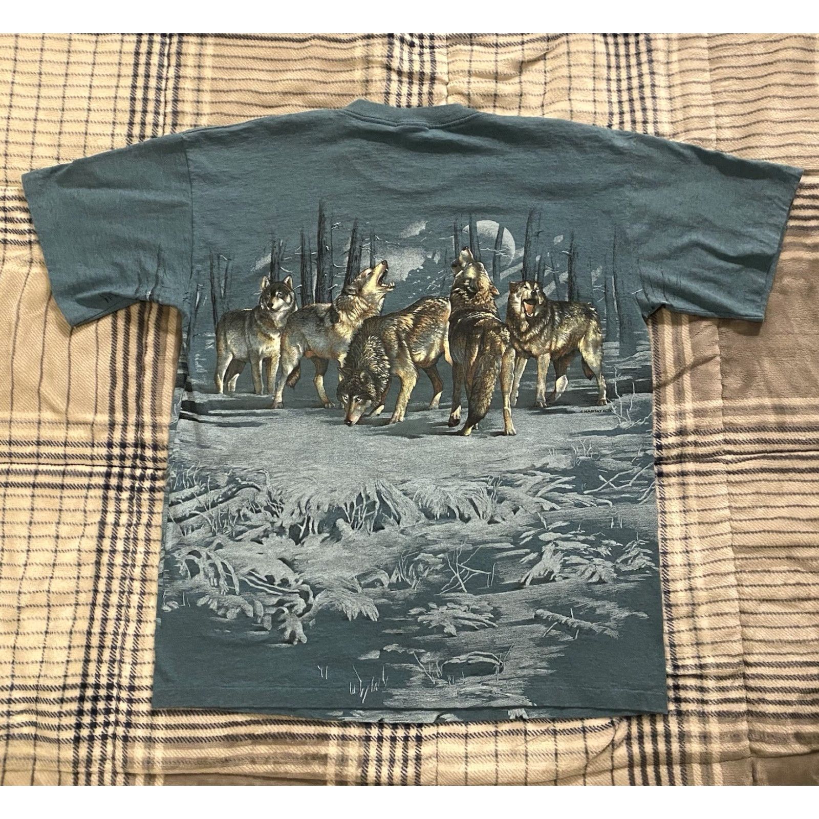 Vintage VINTAGE Signal Sport T-Shirt Wolf Pack Blue Adult XL Wolf Graphic Print All Seasons Short Sleeve Crew Neck 90s Unisex Men Women Size US XL / EU 56 / 4 - 2 Thumbnail