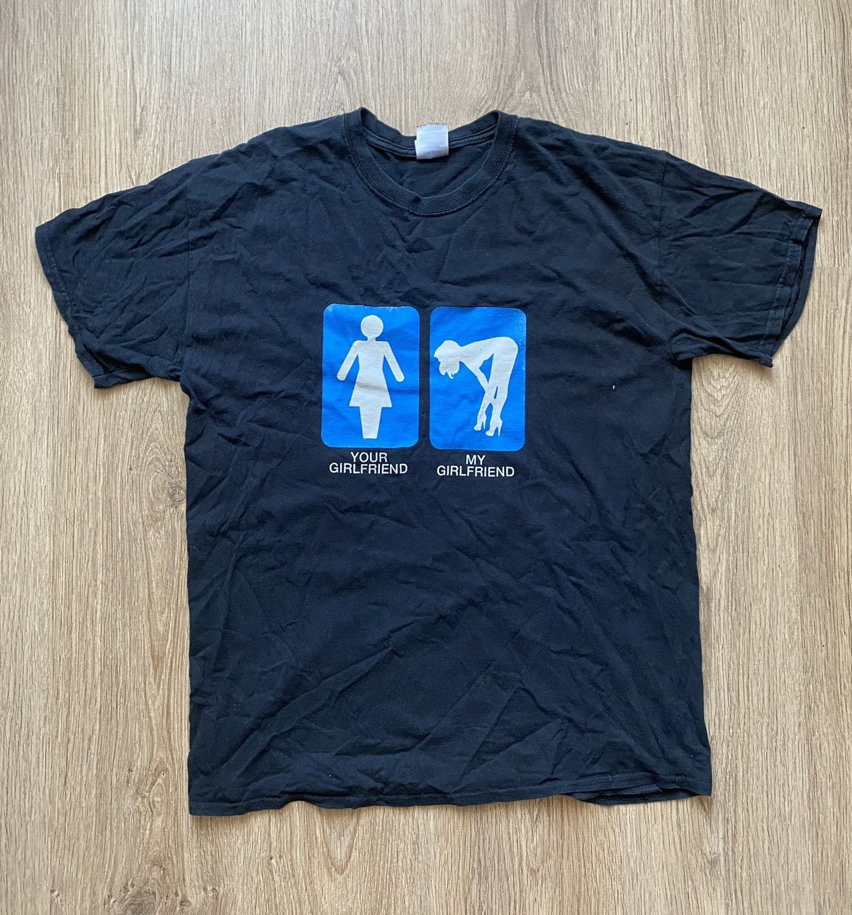 Vintage Humor vintage t shit Your girlfriend & my girlfriend Size US L / EU 52-54 / 3 - 1 Thumbnail