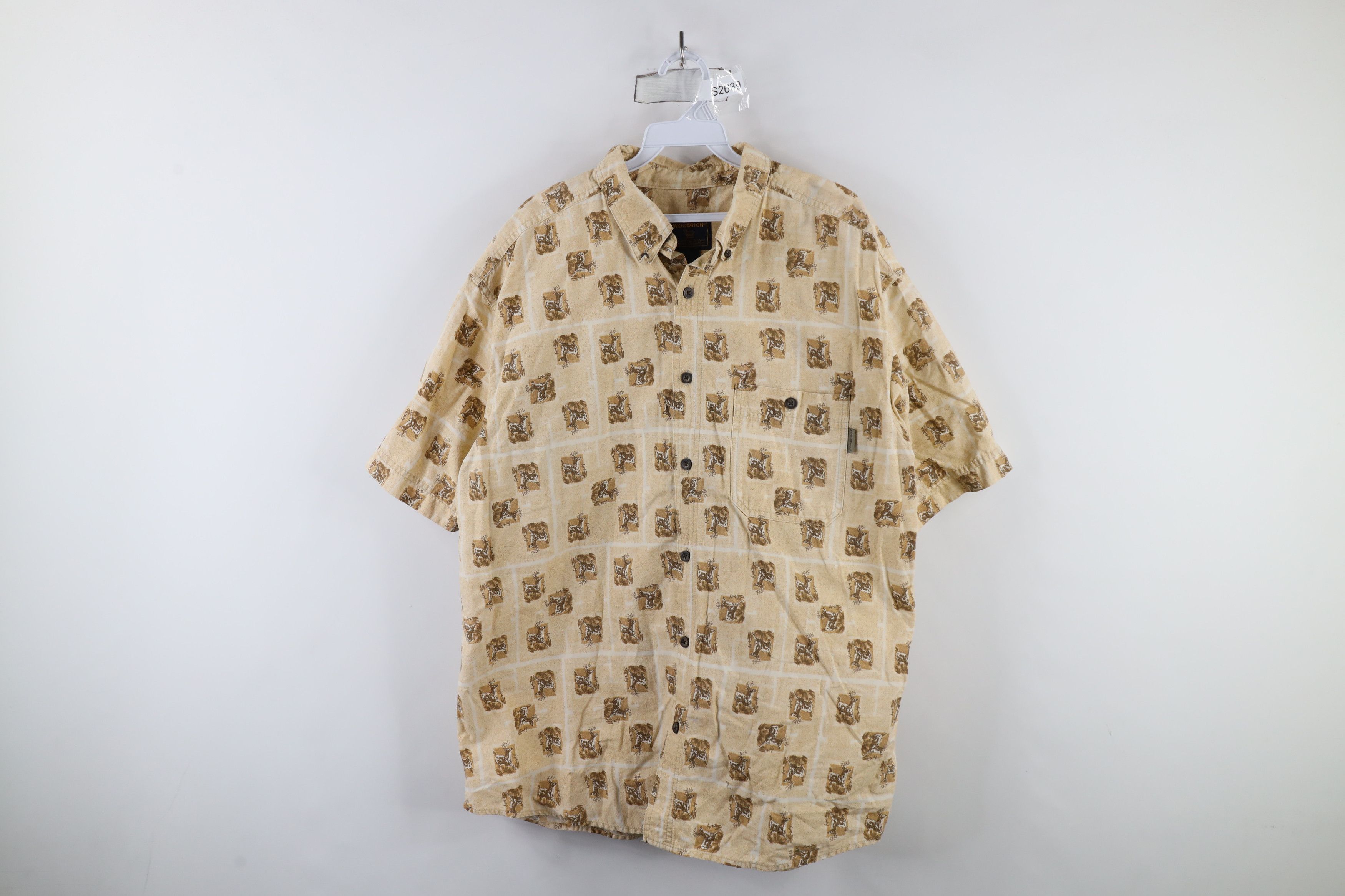 Vintage × Woolrich Woolen Mills Vintage 90s Woolrich Over Print Short Sleeve Button Shirt Size US XL / EU 56 / 4 - 1 Thumbnail
