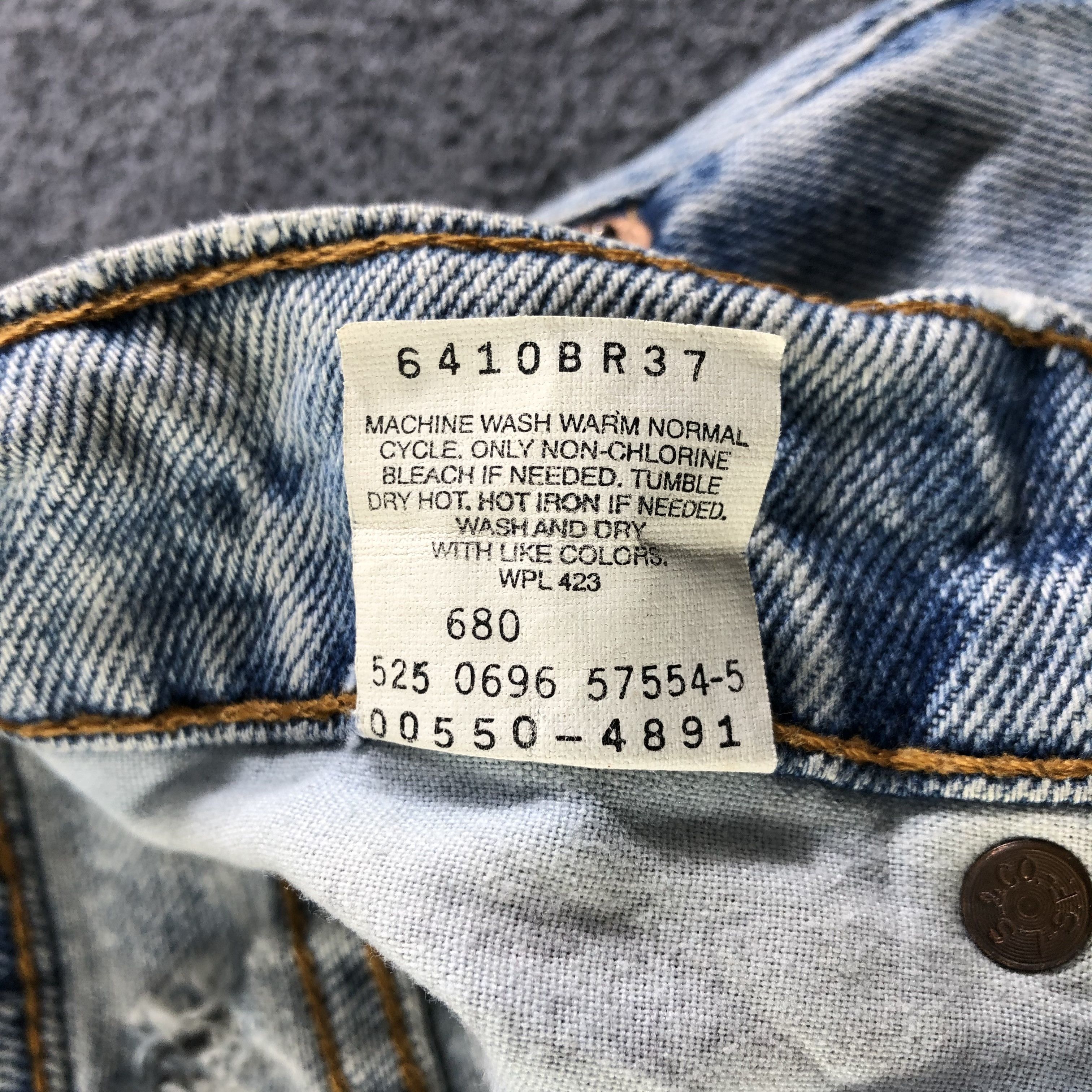 Levi's × Vintage Vintage Light Wash Levis 550 Jeans-J4564 Size 31" - 10 Thumbnail