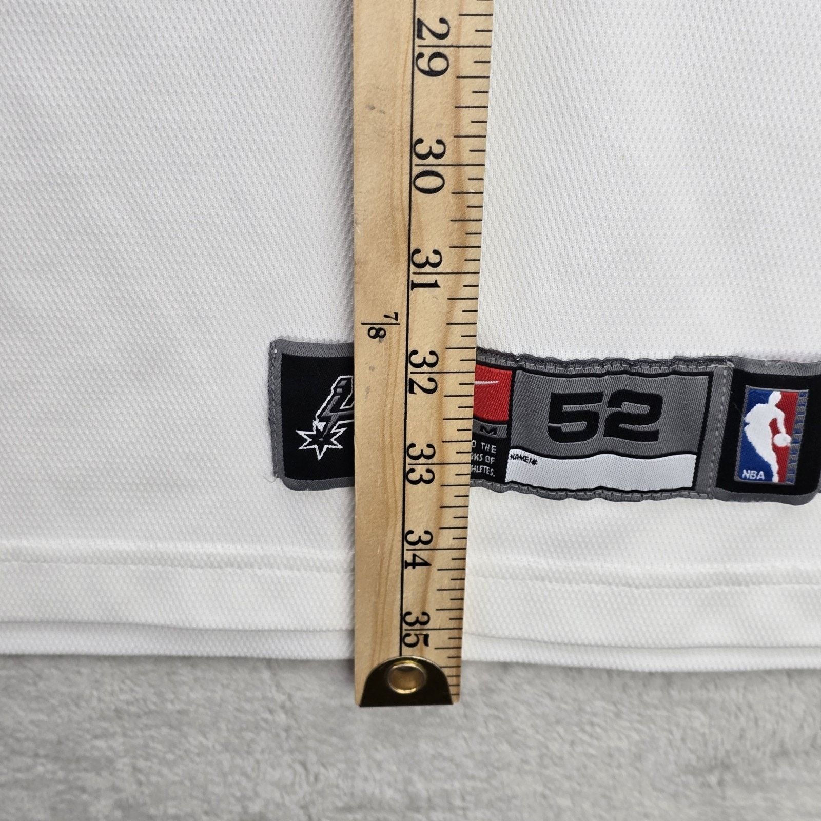 Nike Vintage Tim Duncan San Antonio Spurs Nike Jersey XXL NBA Size US XXL / EU 58 / 5 - 14 Thumbnail