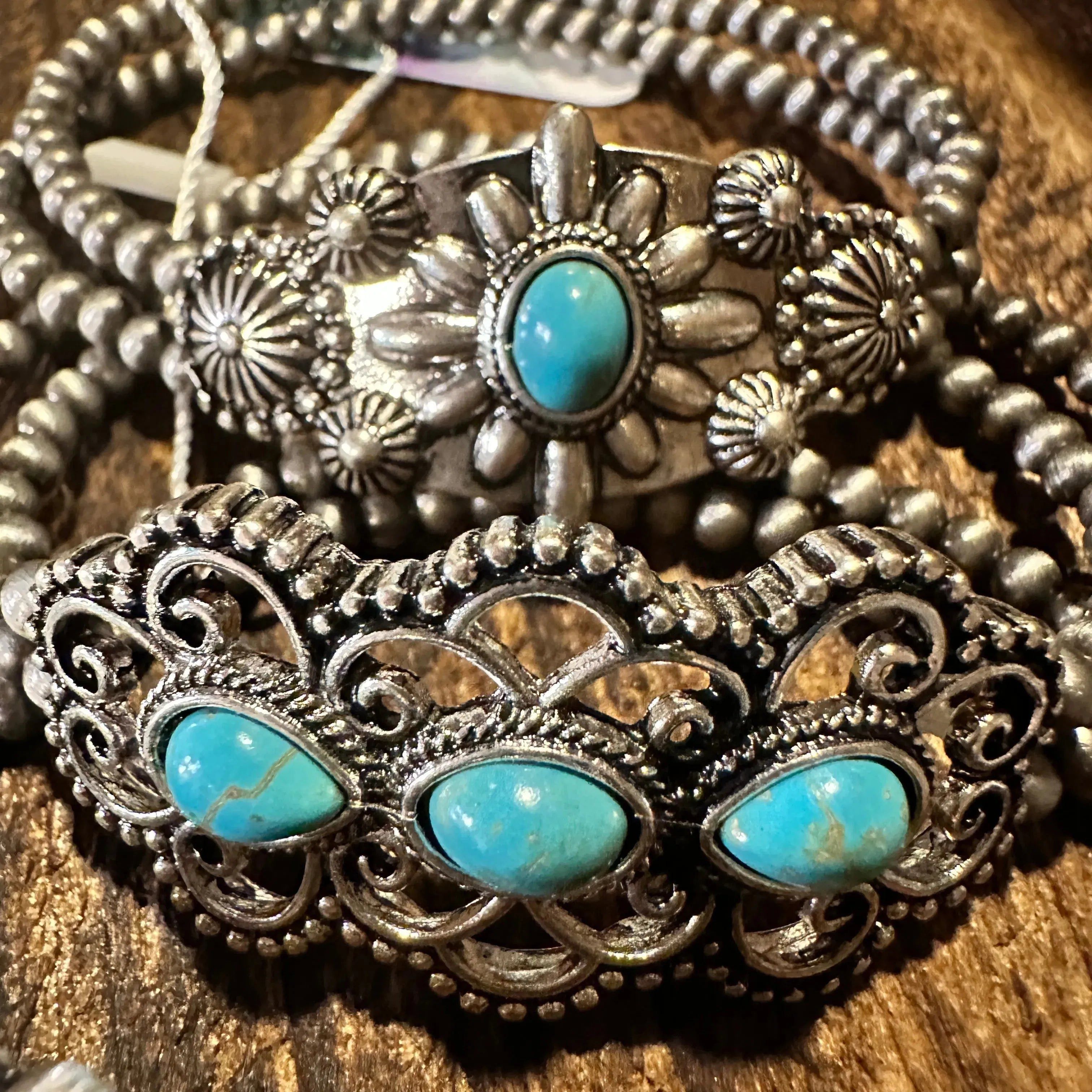 Other BohoChic Turquoise Flower Bracelet: Stretch & Stylish Size ONE SIZE - 4 Thumbnail