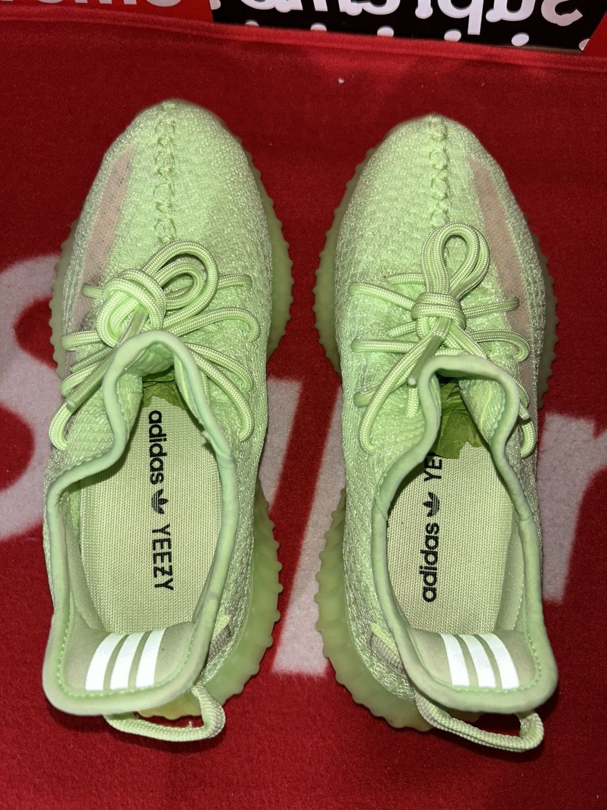 adidas Yeezy Boost 350 V2 Glow EG5293 size 1/2 VNDS