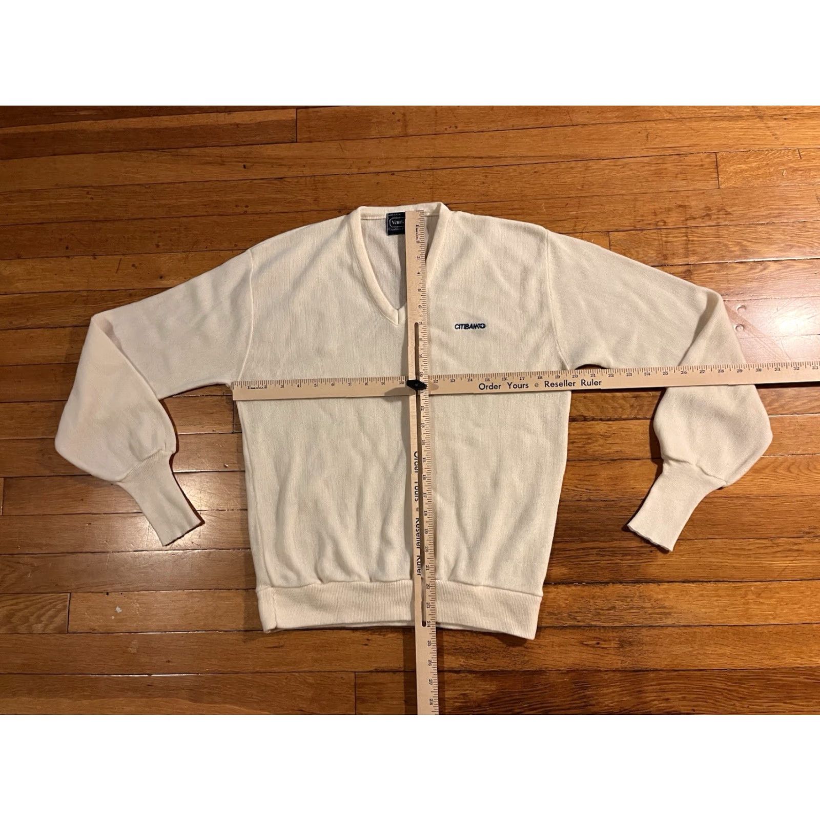 Logo 7 VINTAGE Citibank Logo V-Neck Sweater Men’s S Fits M White 80s Embroidered Logo Knits Pullover Regular Mens Size US M / EU 48-50 / 2 - 6 Thumbnail
