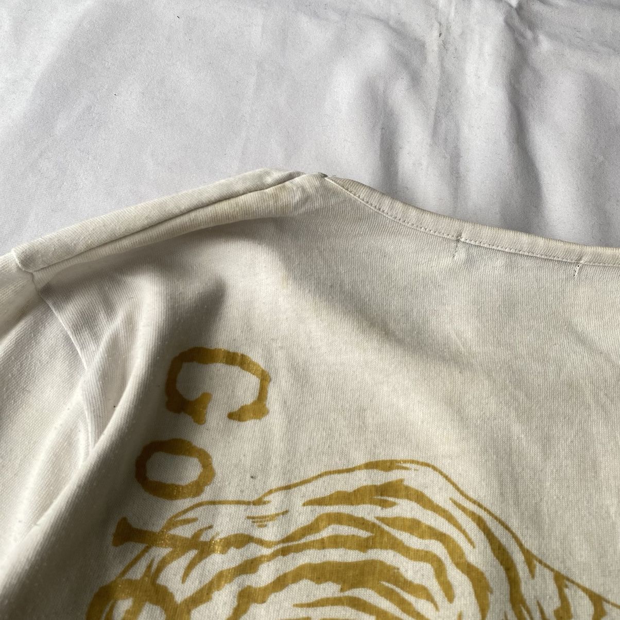 If Six Was Nine × Japanese Brand × Le Grande Bleu (L.G.B.) Japanese Style White Golden Panthera Tigris Long Sleeve Tees Size US L / EU 52-54 / 3 - 10 Thumbnail