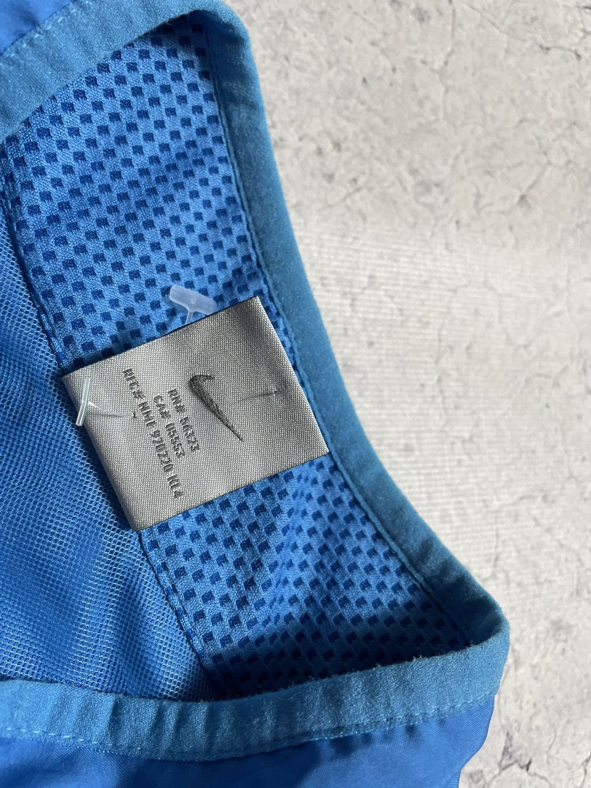 Nike Vintage Nylon Light Blue Nike Swoosh Windbreaker Jacket Size US XL / EU 56 / 4 - 8 Thumbnail
