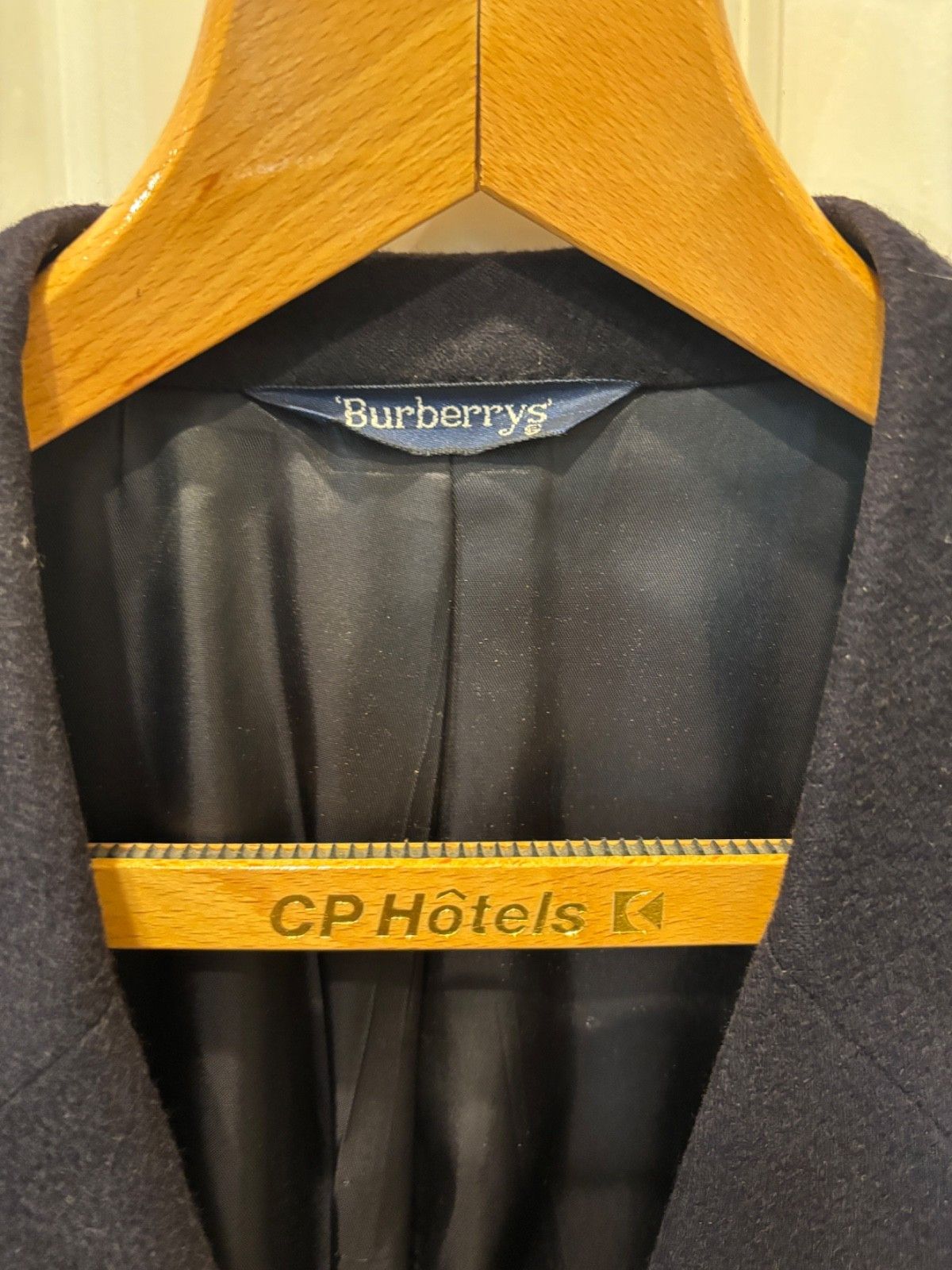 Burberry 90s 'Burberrys' 100% Cashmere Blazer Navy Blue 44L Size 44L - 3 Thumbnail