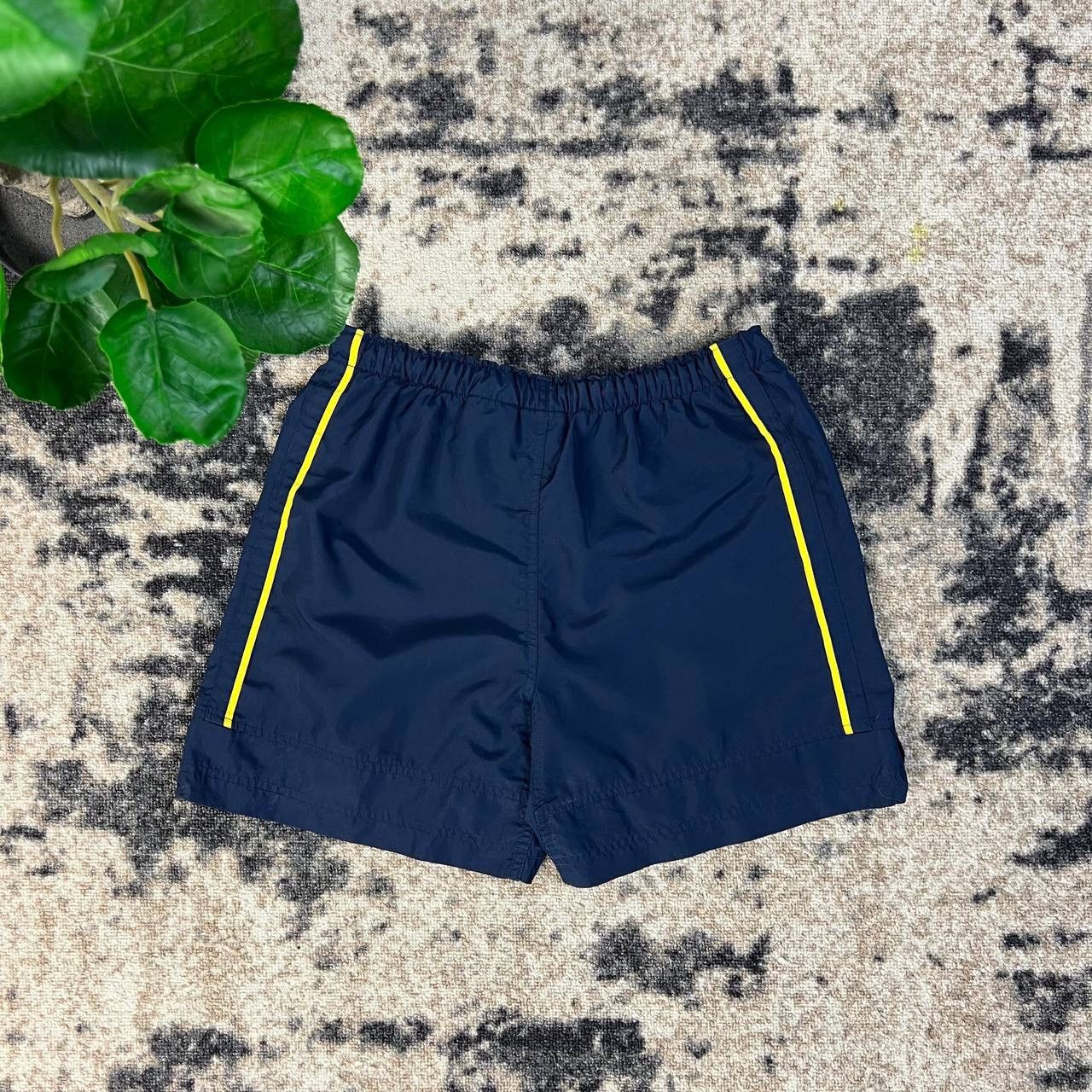 Nike Nike x Arsenal Vintage Y2K Light Shorts Streetwear Style Size US 30 / EU 46 - 2 Thumbnail