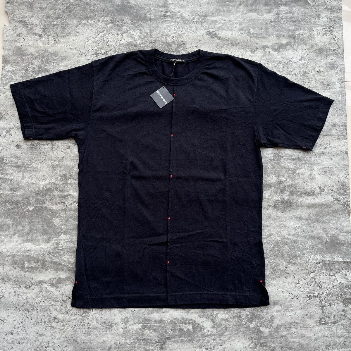Issey Miyake Issey Miyake - Red Stitch Tshirt Size US L / EU 52-54 / 3 - 1 Thumbnail