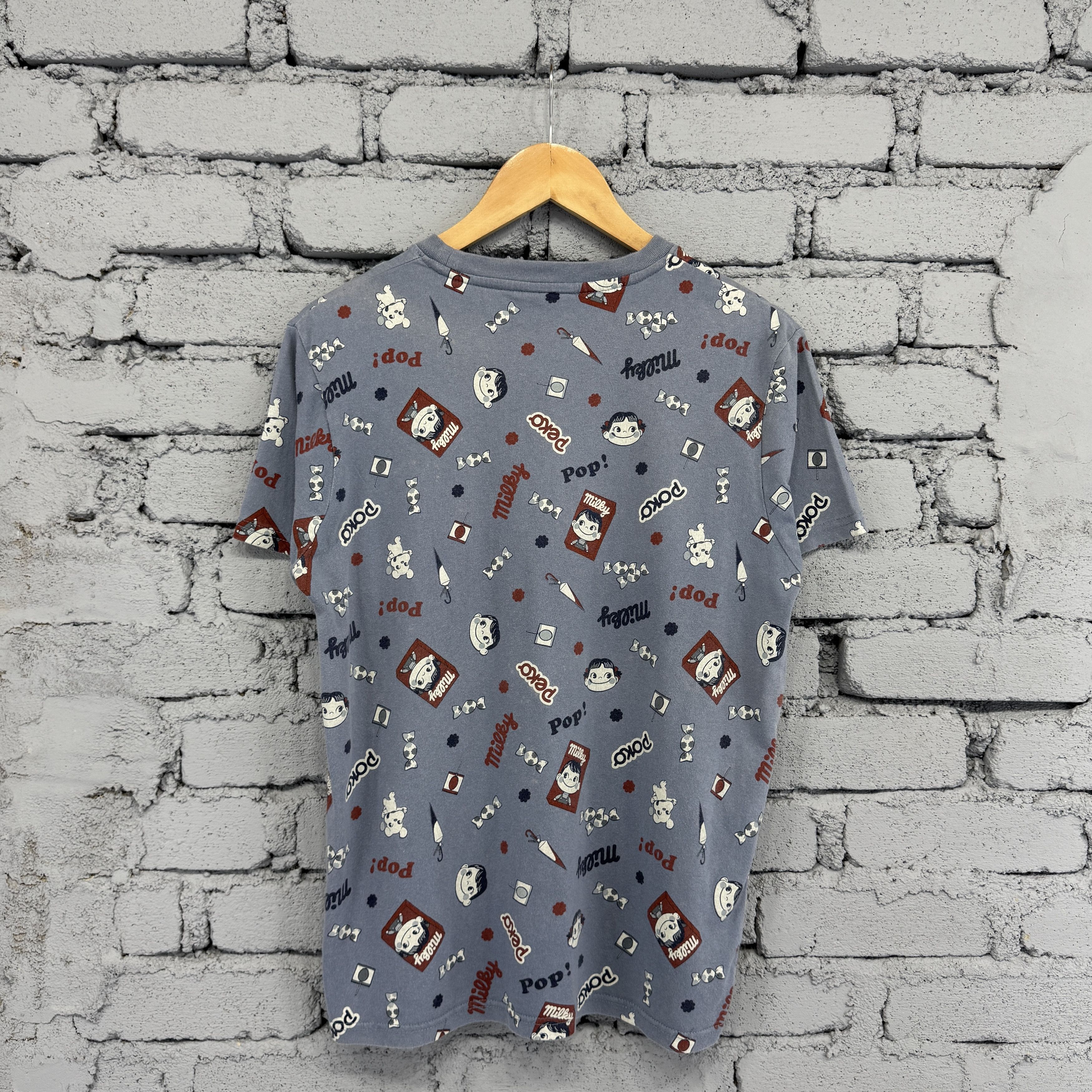 Vintage Shimamura Peko & Poko Peco and Poko Candy Pattern Tshirt Size US L / EU 52-54 / 3 - 2 Thumbnail