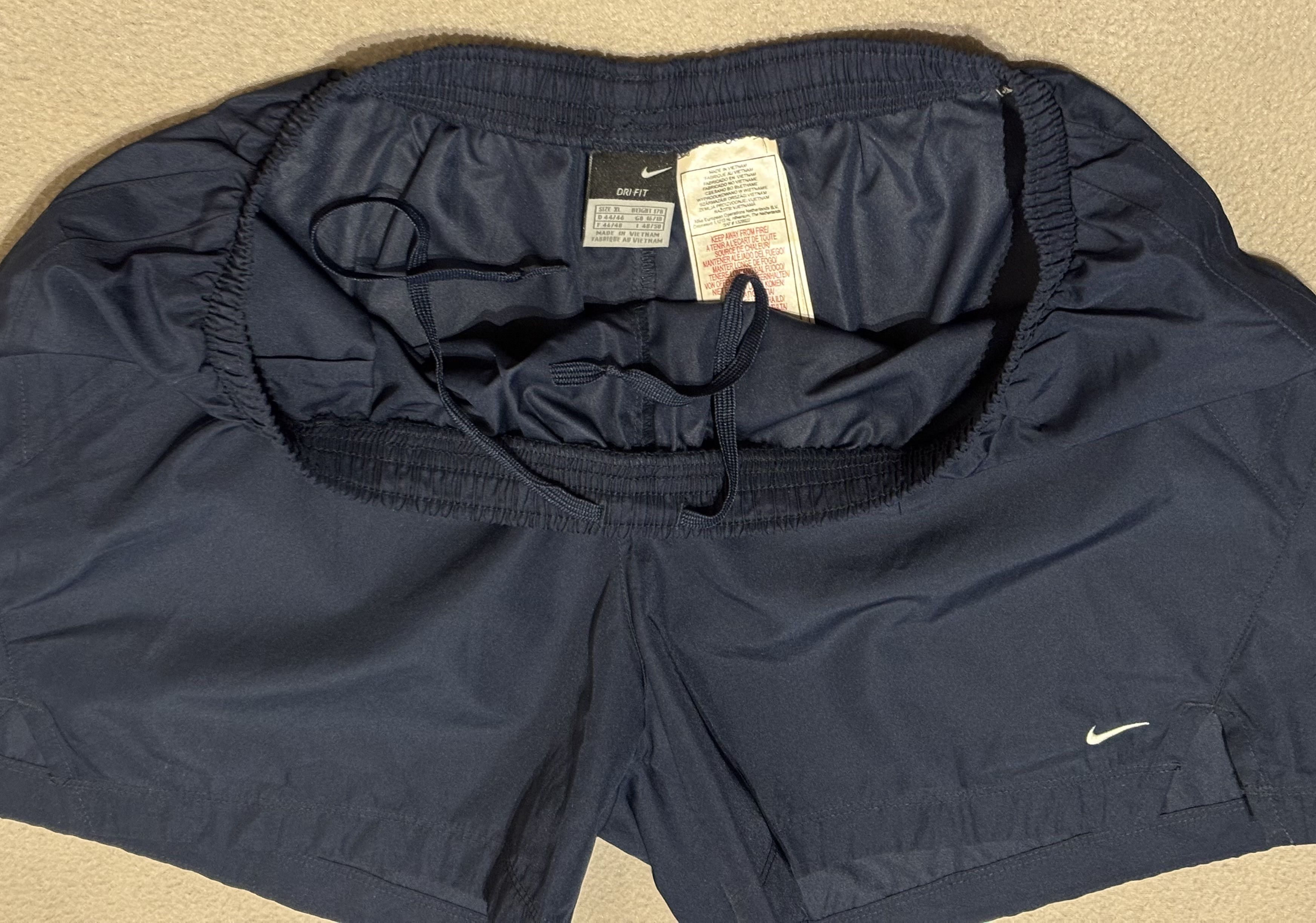 Nike Nike 00s Vintage Y2K Sports Shorts Size XL Size 30" / US 8 / IT 44 - 14 Thumbnail