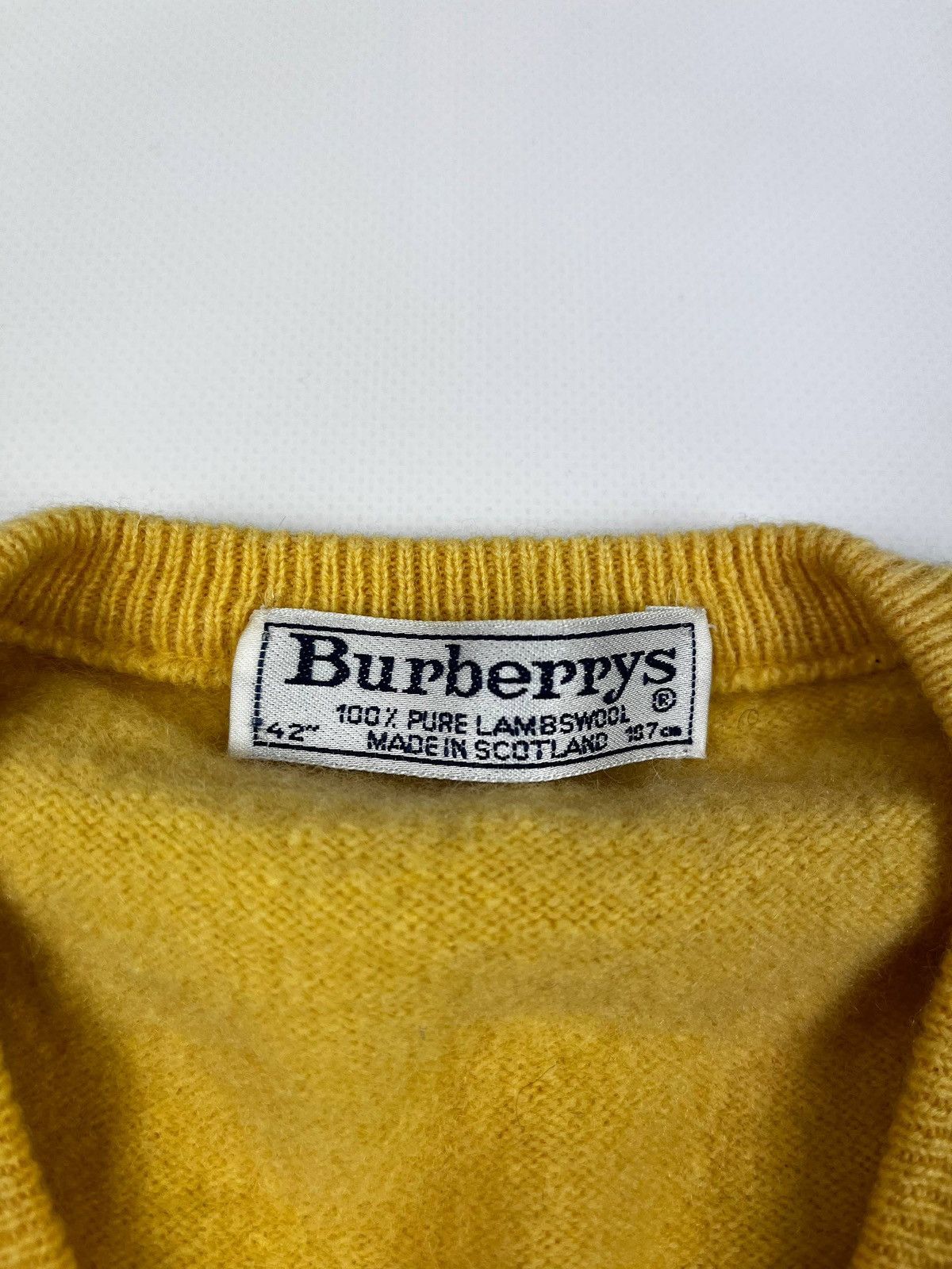 Burberry Burberry’s Vintage Sweater Stripped V-Neck 100Pure Lambswool Size US S / EU 44-46 / 1 - 3 Thumbnail