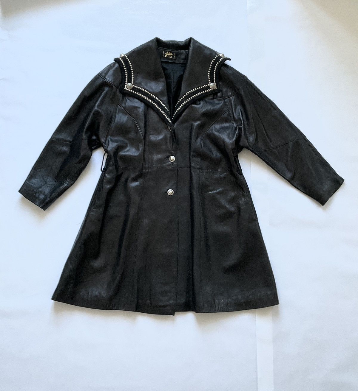 Vintage Leather coat with beautiful studded neckline Size XL / US 12-14 / IT 48-50 - 1 Thumbnail