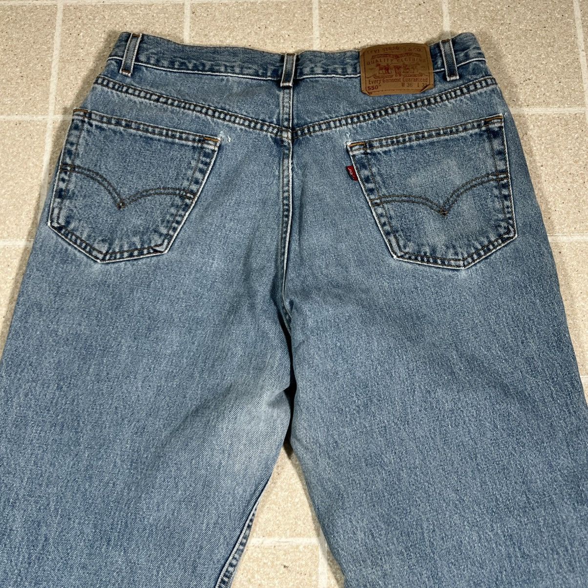 Levi's Vintage Levi’s 550 Jeans 32x30 Blue Denim Made in Mexico Size US 32 / EU 48 - 2 Thumbnail