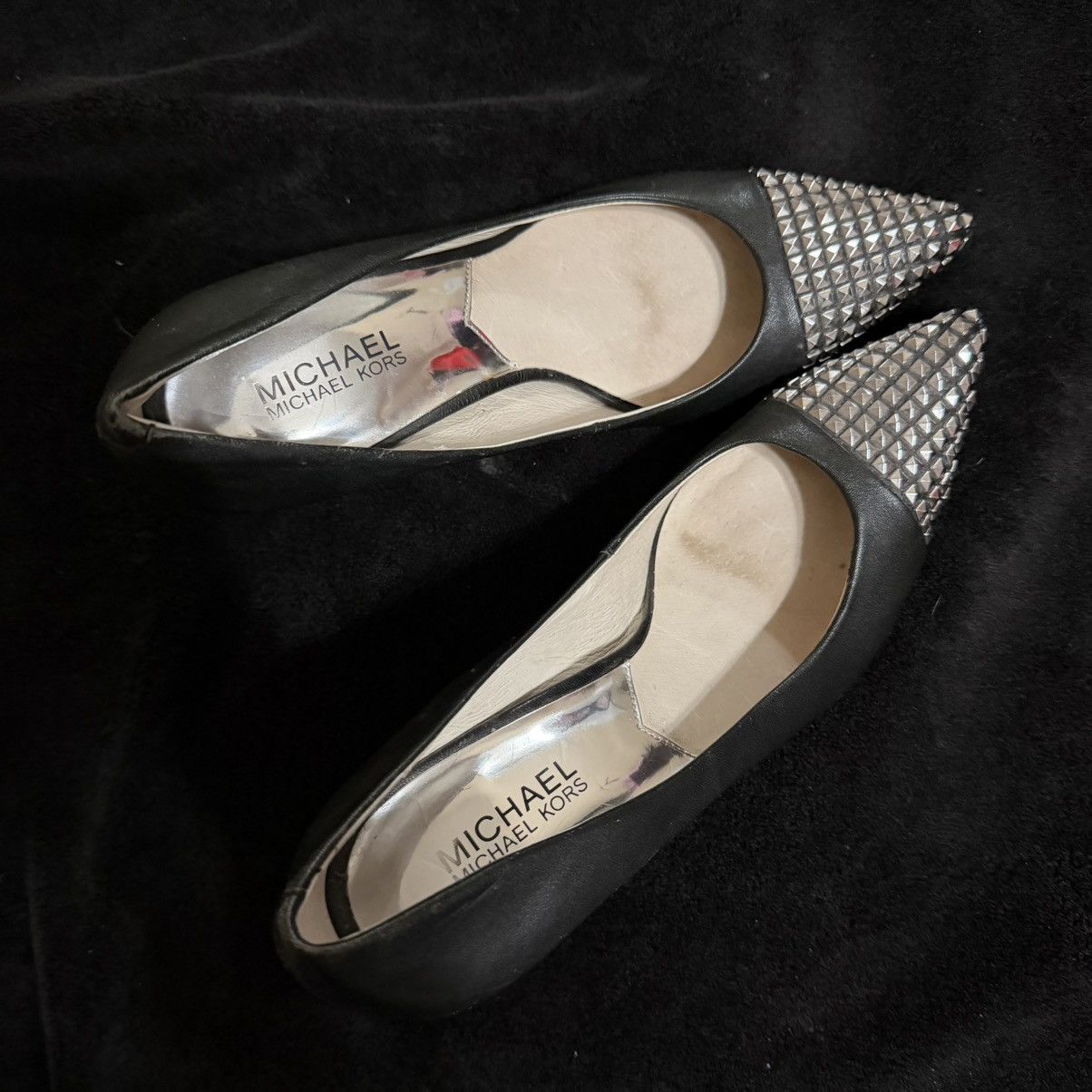 Michael Kors Michael Kors Studded Leather Pointed Toe Pumps Size US 8.5 / IT 38.5 - 2 Thumbnail