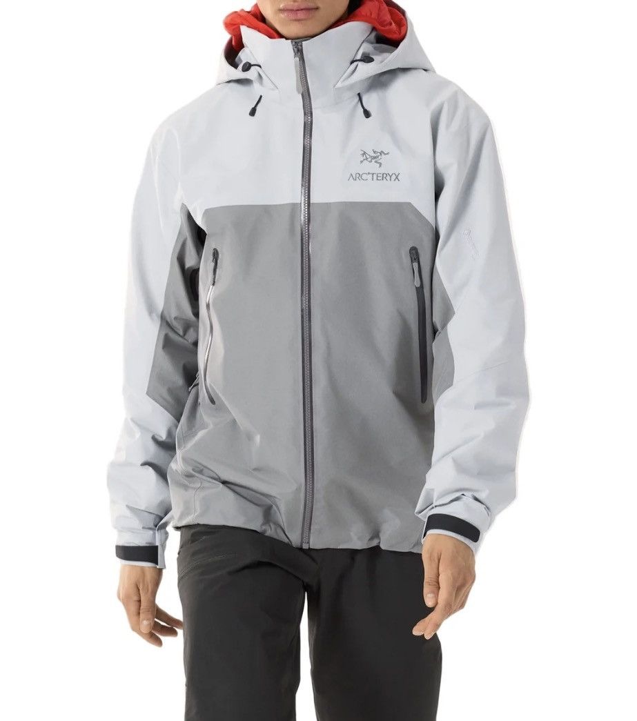 Arc'teryx Arc’teryx Beta AR Jacket Solitude Void Size US S / EU 44-46 / 1 - 1 Thumbnail