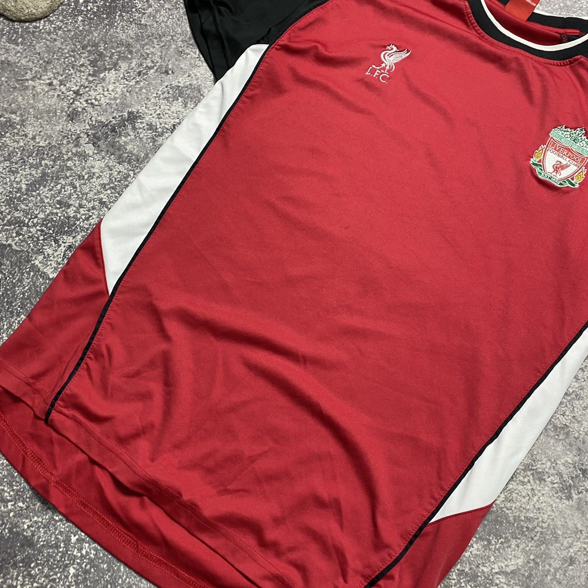 Other Men’s FC Liverpool Small logo Official Merchandise jersey Size US L / EU 52-54 / 3 - 5 Thumbnail