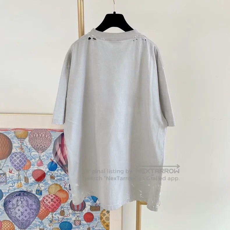 Balenciaga Balenciaga Vintage Distressed Printed T-Shirt Size US S / EU 44-46 / 1 - 2 Thumbnail