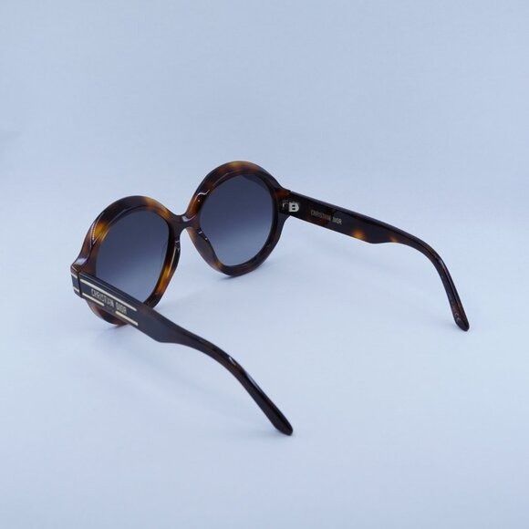 Dior Dior DIORSIGNATURE R1U 26A1 Sunglasses Havana Round Frame Size ONE SIZE - 10 Thumbnail