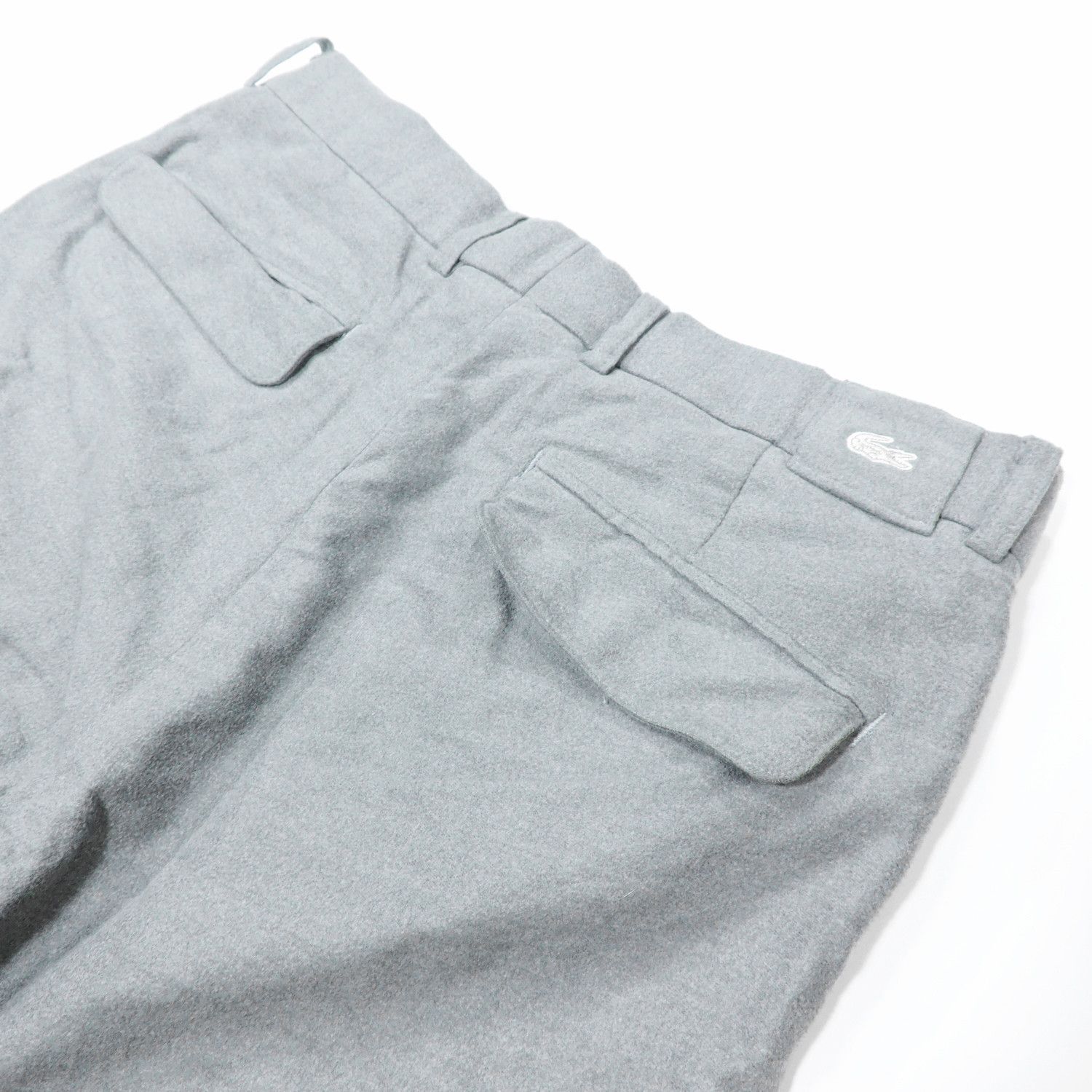 Lacoste LACOSTE WHITE LOGO CASUAL SHORT PANTS Size US 30 / EU 46 - 13 Thumbnail