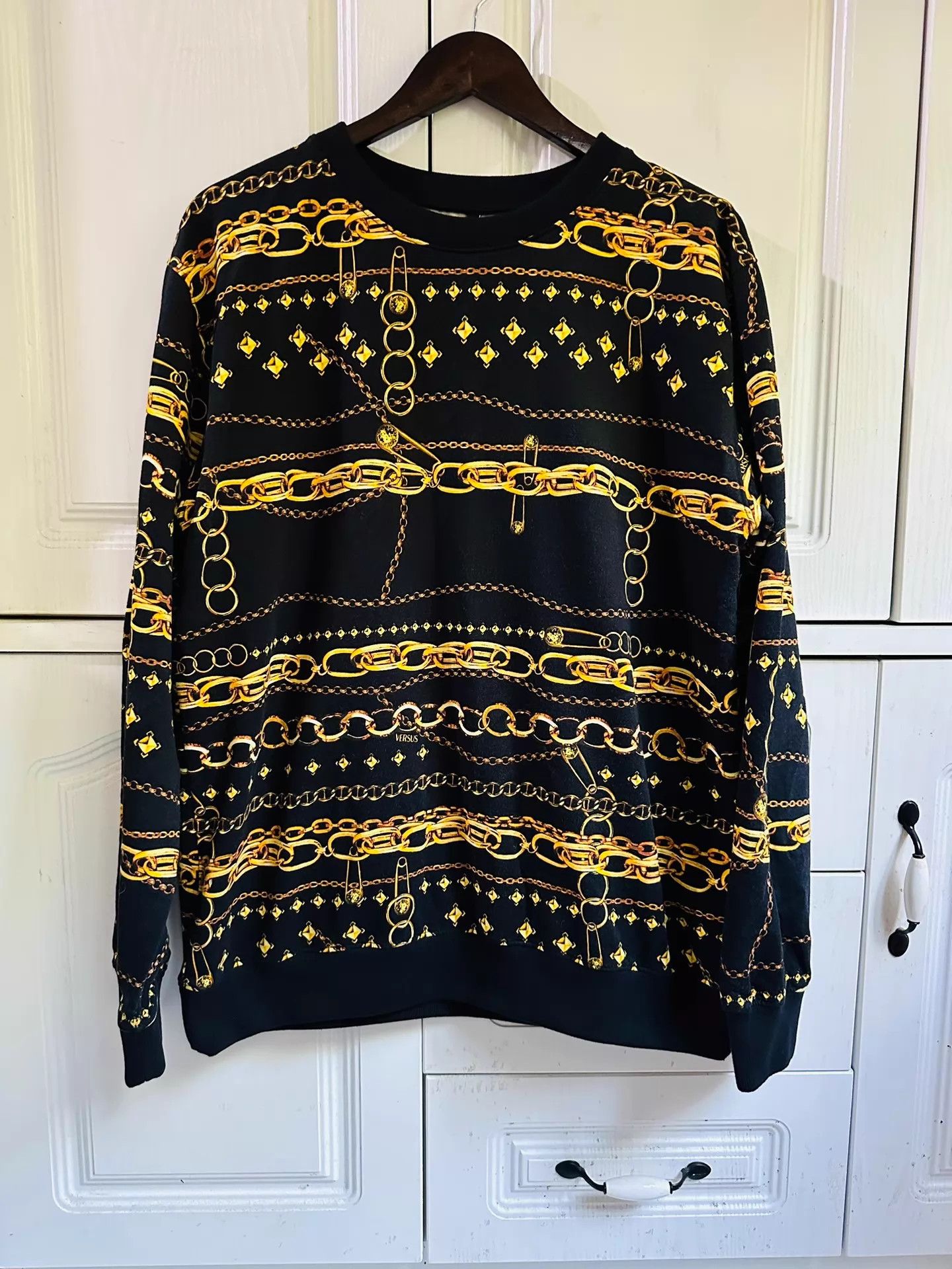 Versace Versace Runway Ring-Embellished Printed Hoodie XL Size US XL / EU 56 / 4 - 1 Thumbnail