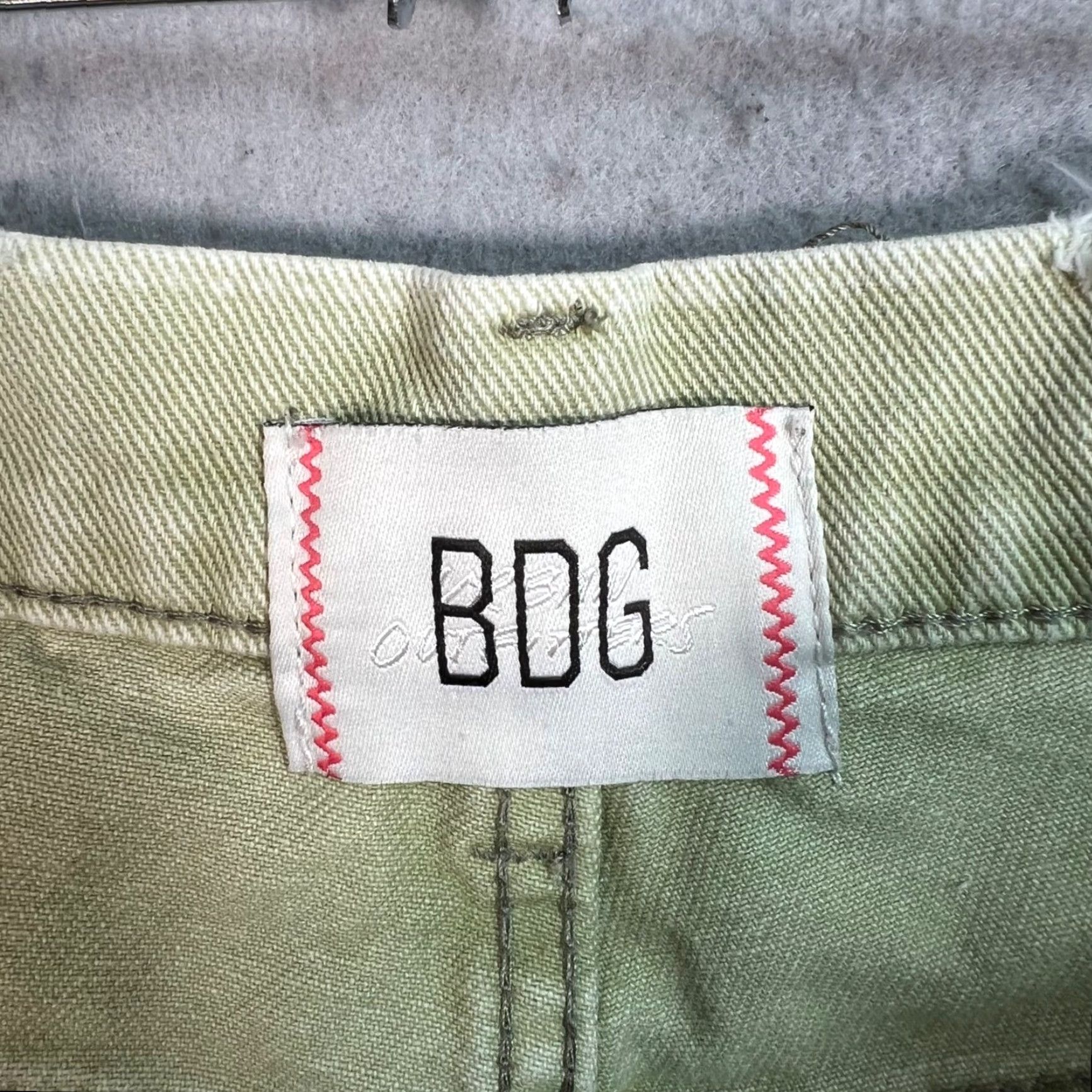 Bdg BDG Womens Dropped Waist Destroy Denim Shorts Size 27 Green Shirt (Denim) Womens Boyfriends? Size 27" / US 4 / IT 40 - 3 Thumbnail