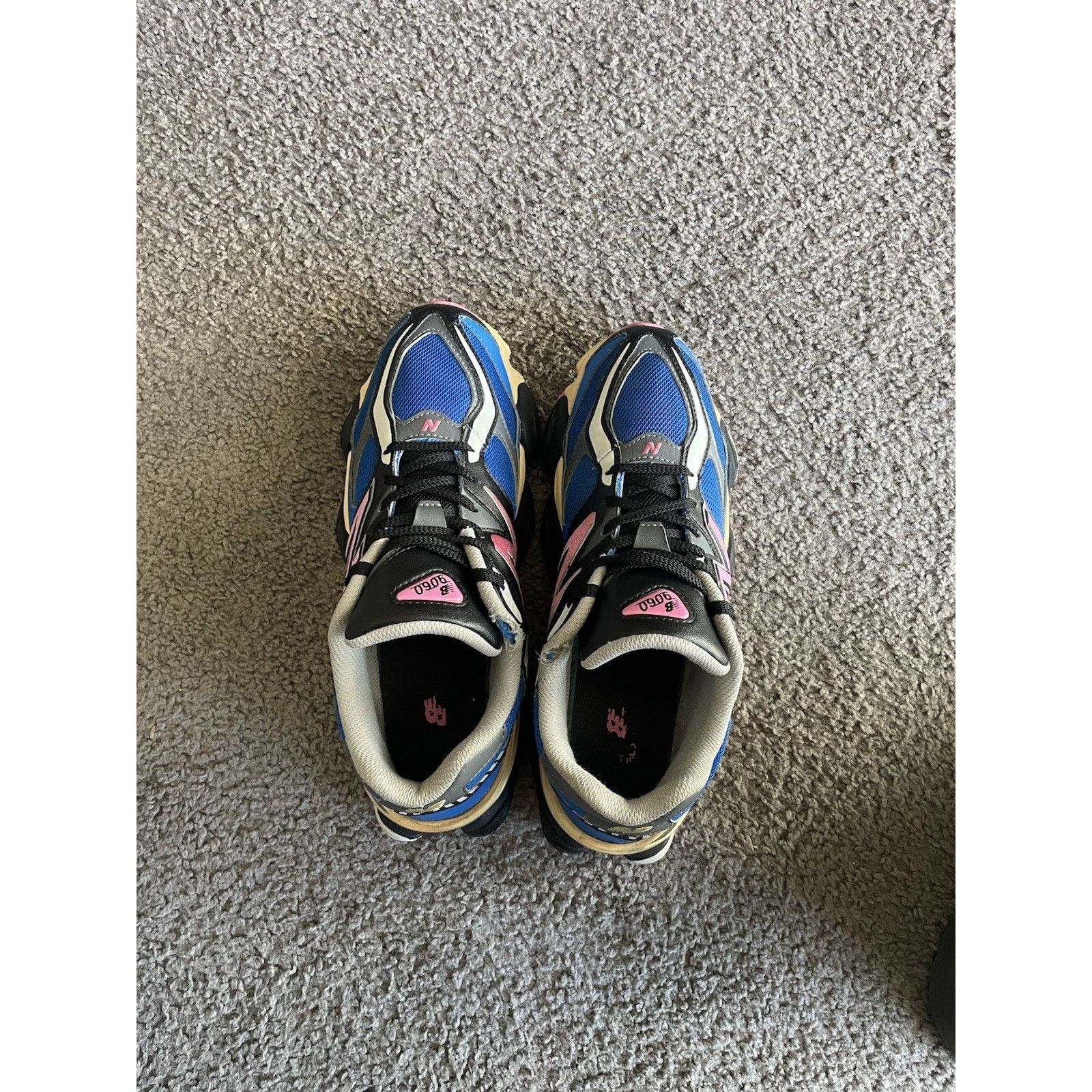 New Balance Size 9.5 - New Balance 9060 Blue Oasis Real Pink Size US 9.5 / EU 42-43 - 4 Thumbnail