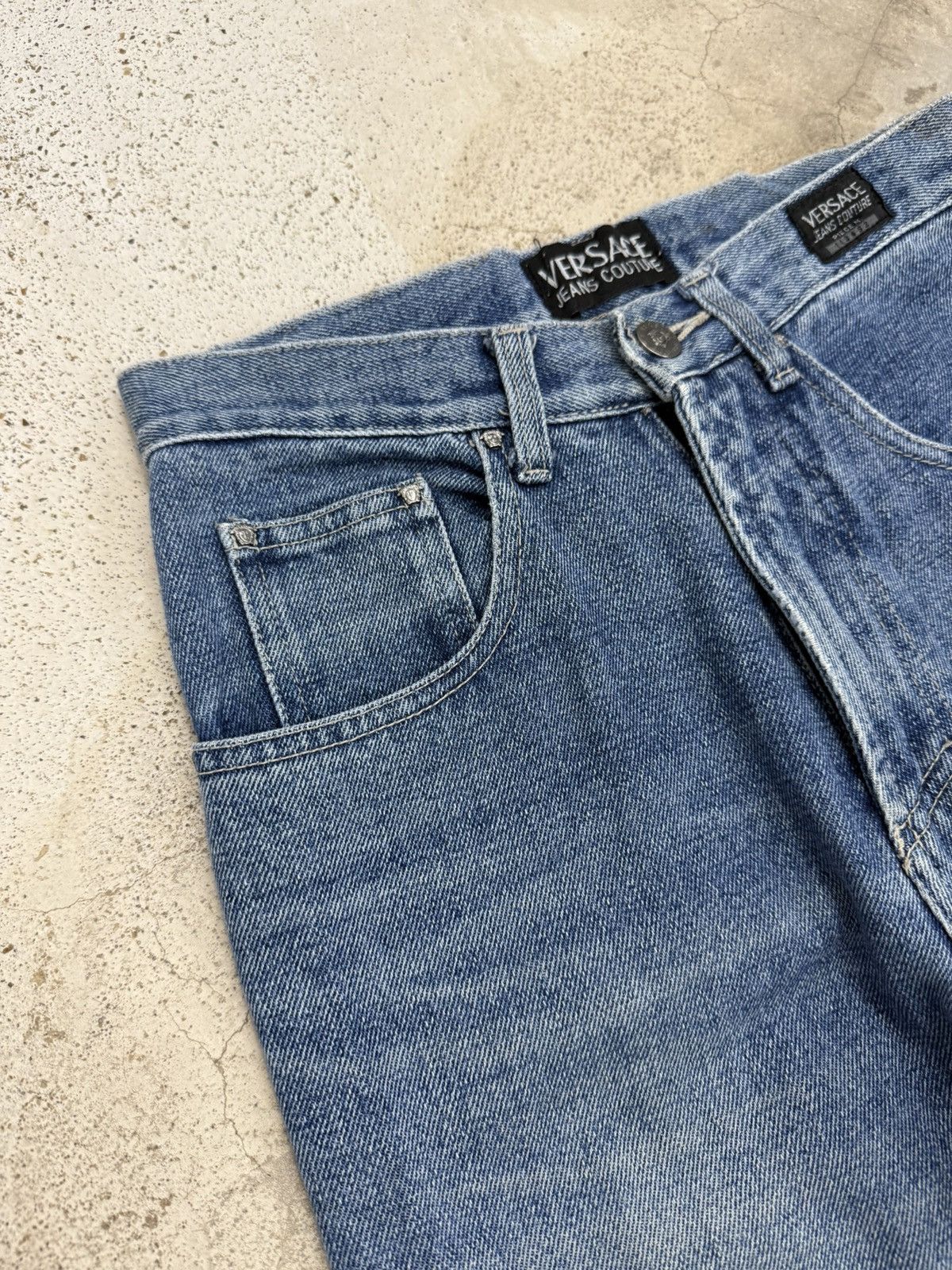Versace Vintage Versace Jeans Couture Stonewash DistressDenim Pants Size 25" / US 0 / IT 36 - 7 Thumbnail